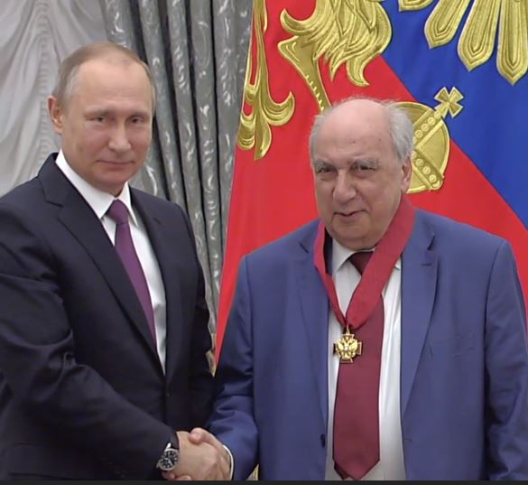 Александр Оганович Чубарьян награжден орденом "За заслуги перед Отечеством II степени"