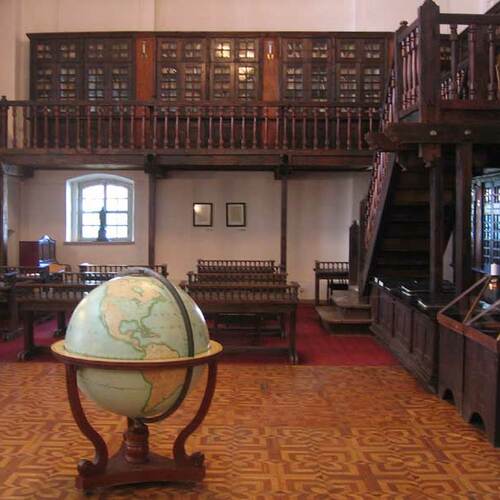 "Человек читающий": книжное собрание Симеона Полоцкого — Сильвестра Медведева